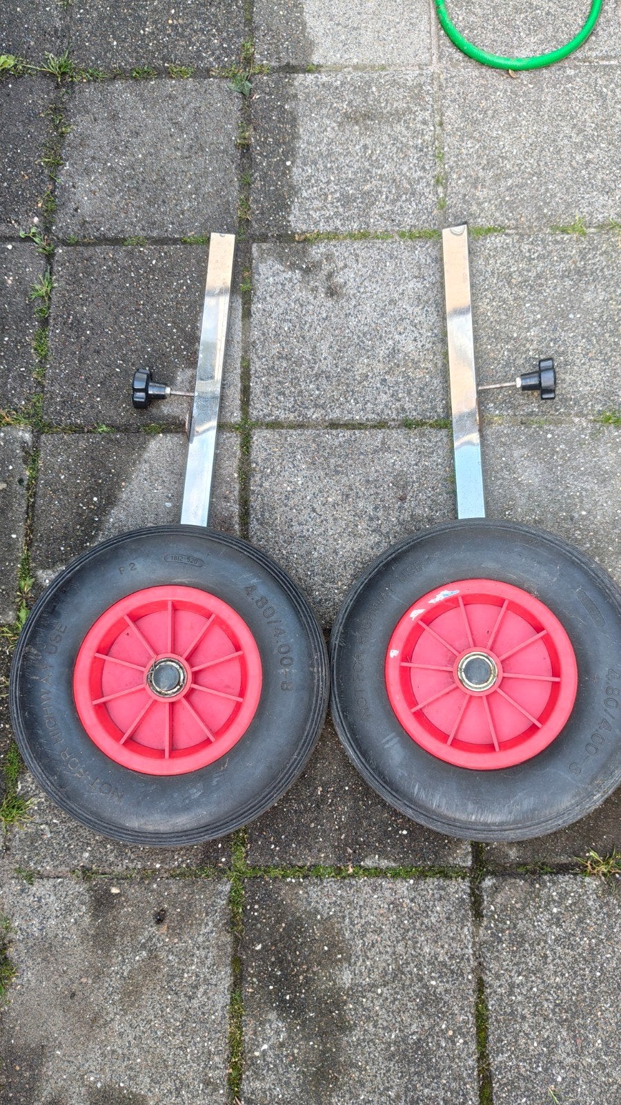 Strandwielen rubberboot, Ophalen