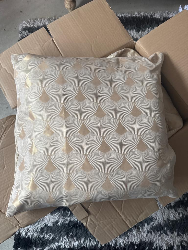 HEMA 4 sierkussens met vulling, Ophalen, Zo goed als nieuw, Beige, Vierkant