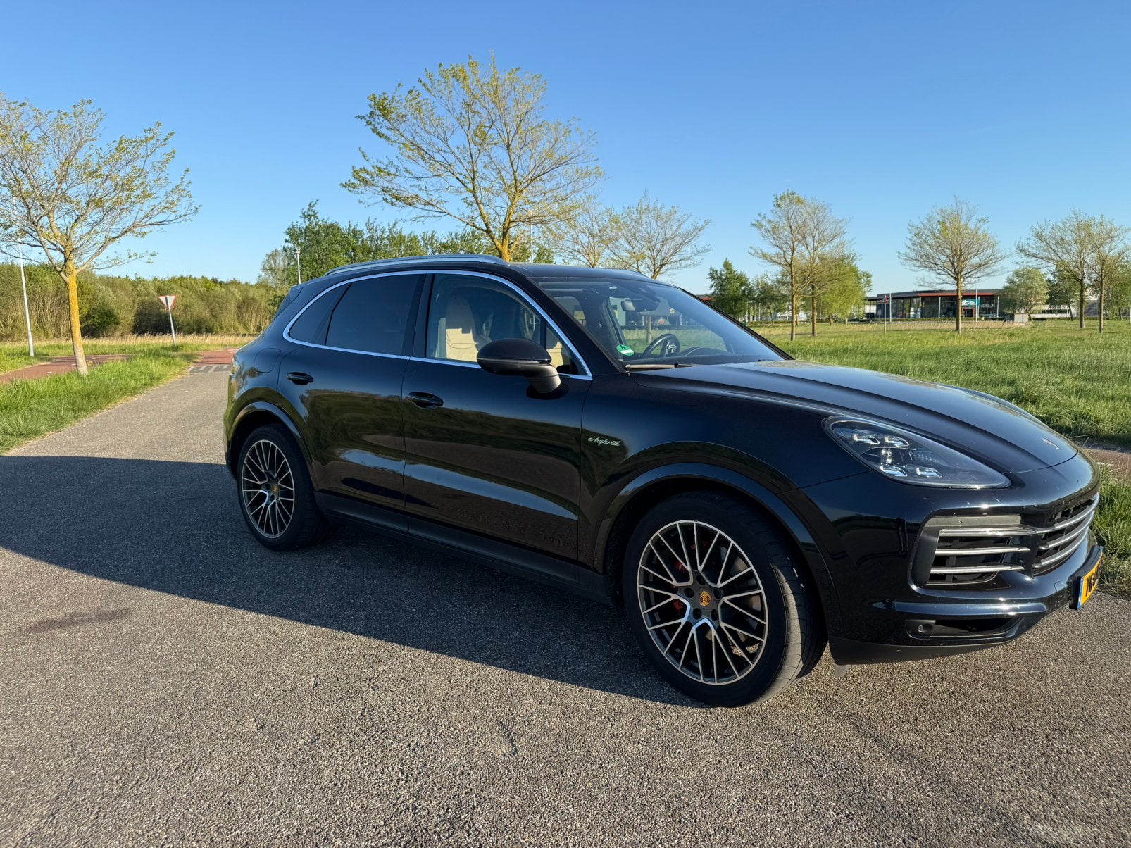 Cayenne eHybrid - 97k KM - 2018 Luchtv./PDLS/Adapt SportSt, Auto's, Porsche, Particulier, Cayenne, 360° camera, 4x4, ABS, Achteruitrijcamera