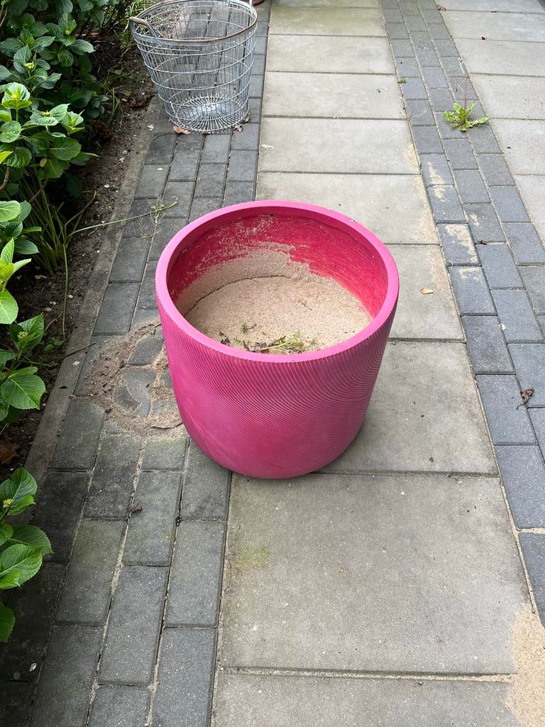 Roze bloempot met textuur - Gebruikt, Ophalen, Zo goed als nieuw