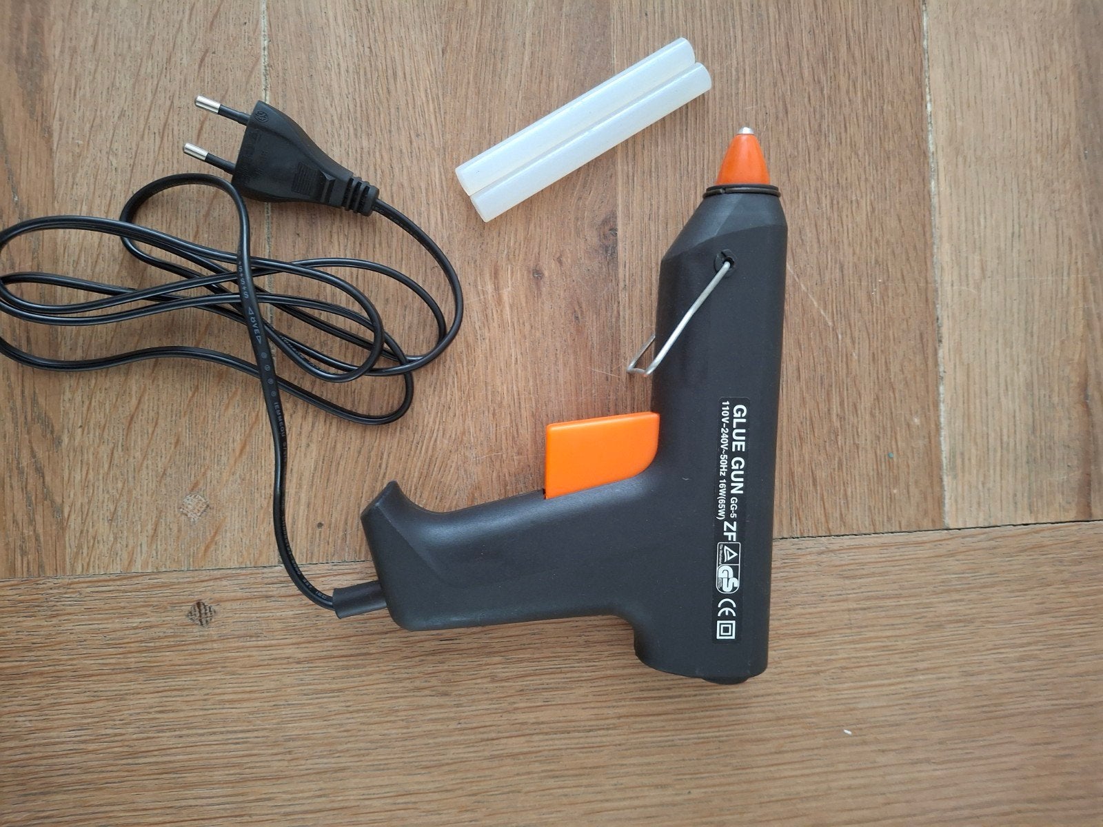 Lijmpistool met lijmsticks, Ophalen, Zo goed als nieuw, Overige typen