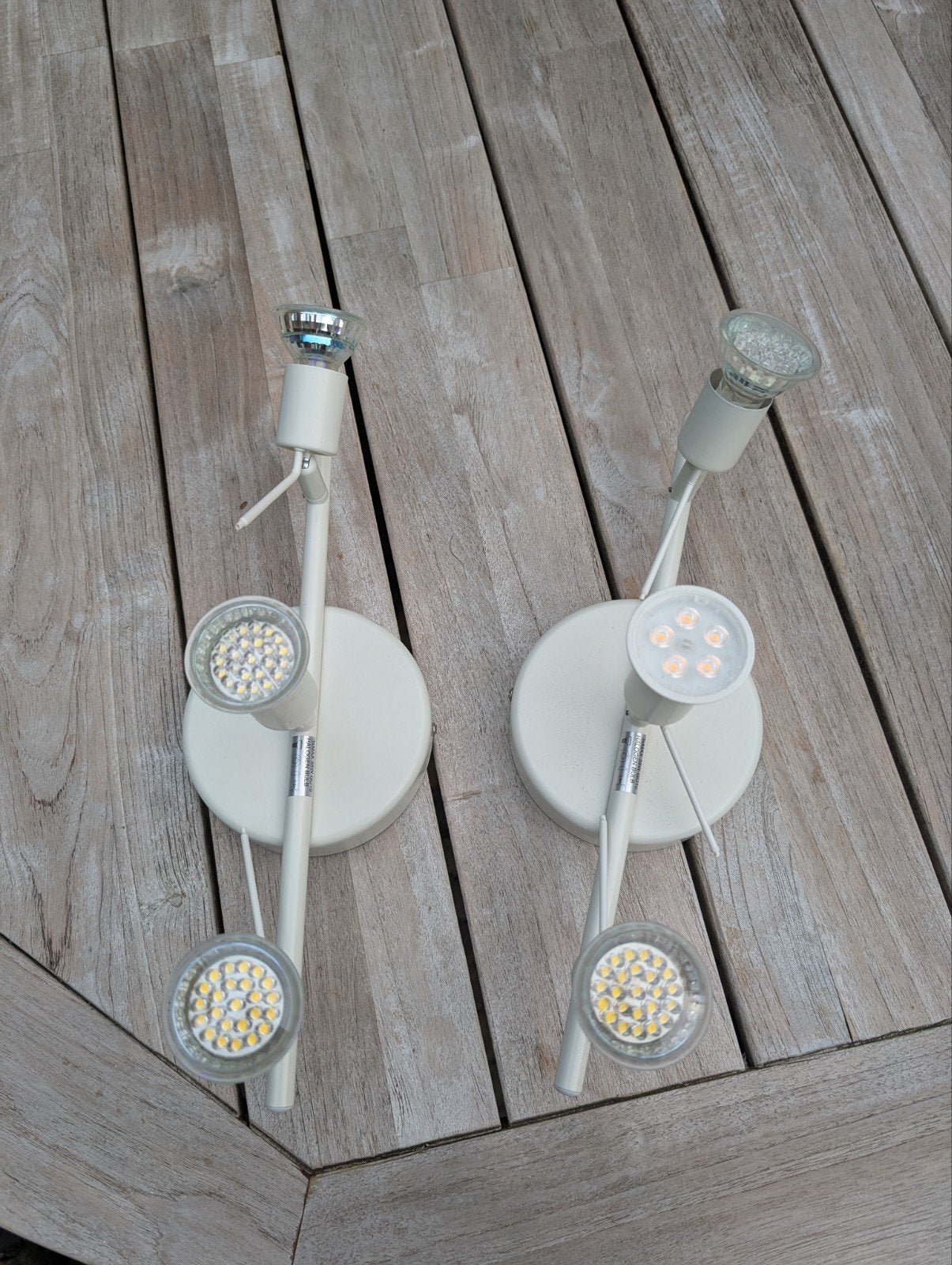 Set van 2 witte IKEA LED spotjes met GU10 fitting, Metaal, Wit, Overige merken, Gebruikt