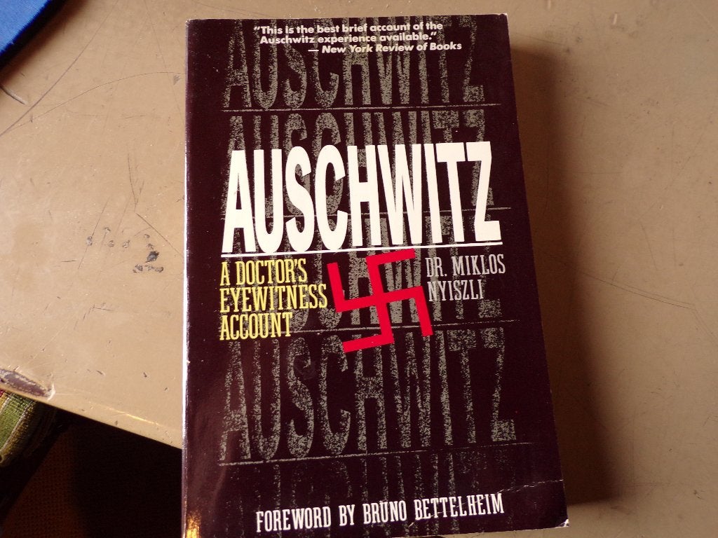 Auschwitz , volgens ooggetuigen, Boeken, Ophalen of Verzenden, Tweede Wereldoorlog, Zo goed als nieuw, Overige onderwerpen