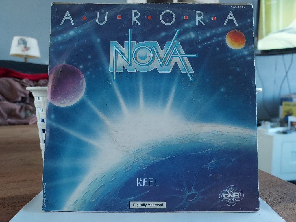 7" Single Nova - Aurora / Reel, Gebruikt, 7 inch, Ophalen of Verzenden, Pop