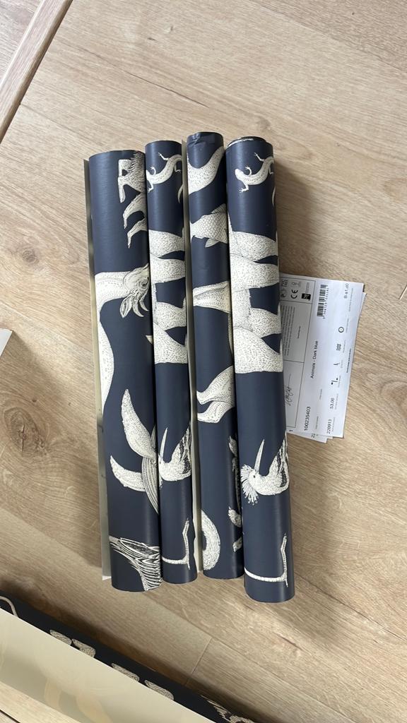 Katie Scott Wallpaper - Animals donkerblauw, Ophalen, Minder dan 10 m²