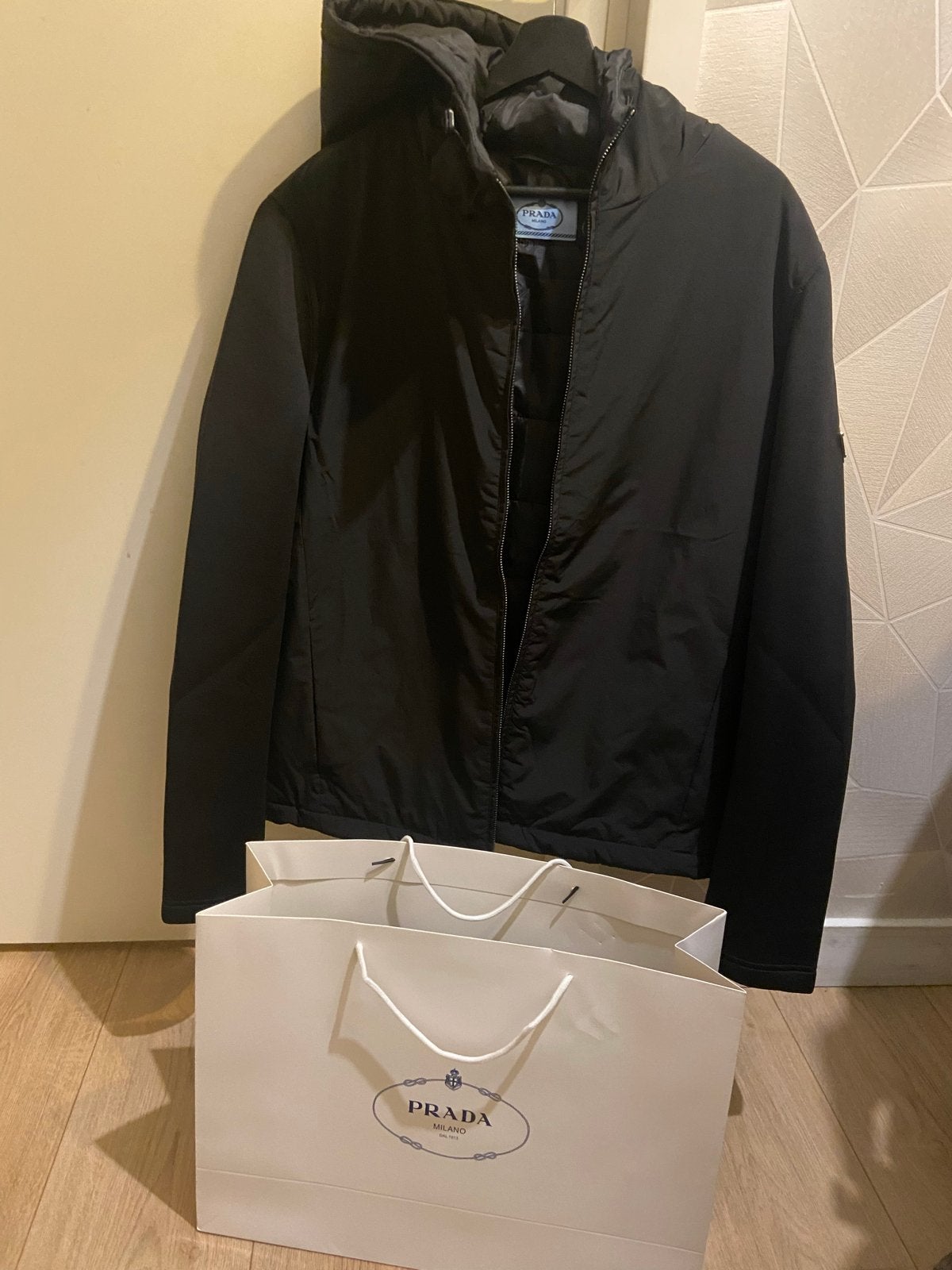 Nieuwe Prada Re-Nylon jas - Maat S, Kleding | Heren, Ophalen of Verzenden, Nieuw, Maat 46 (S) of kleiner, Zwart