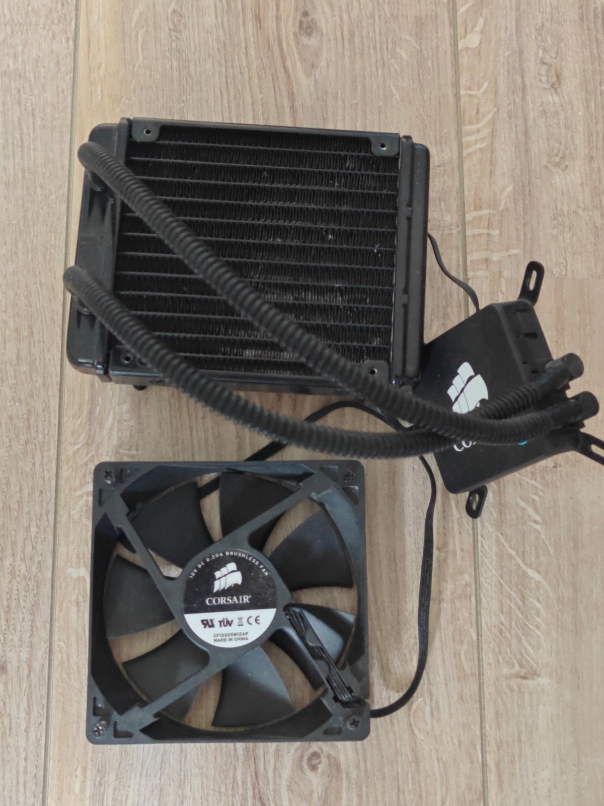 Corsair CWCH60 Waterkoeling voor PC, Ophalen of Verzenden, Gebruikt, Waterkoeling