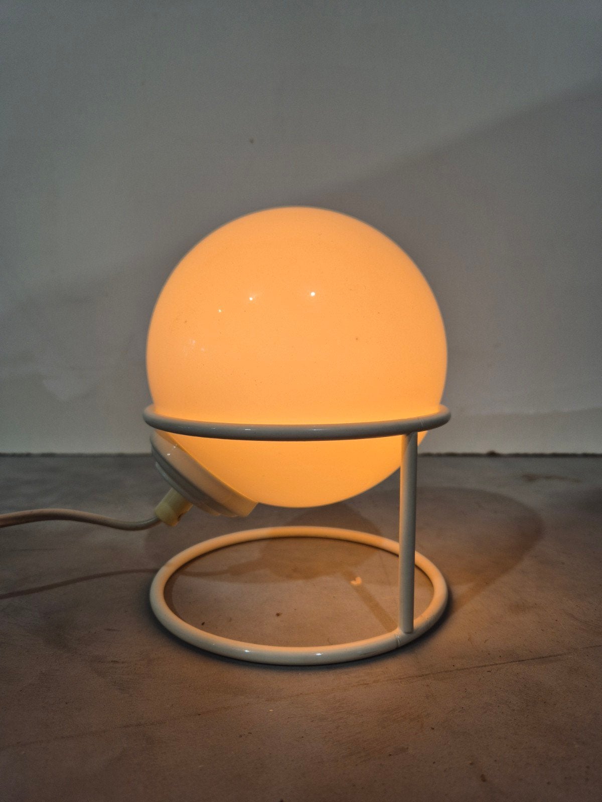 Modernistisch tafellampje vintage design space age., Ophalen of Verzenden