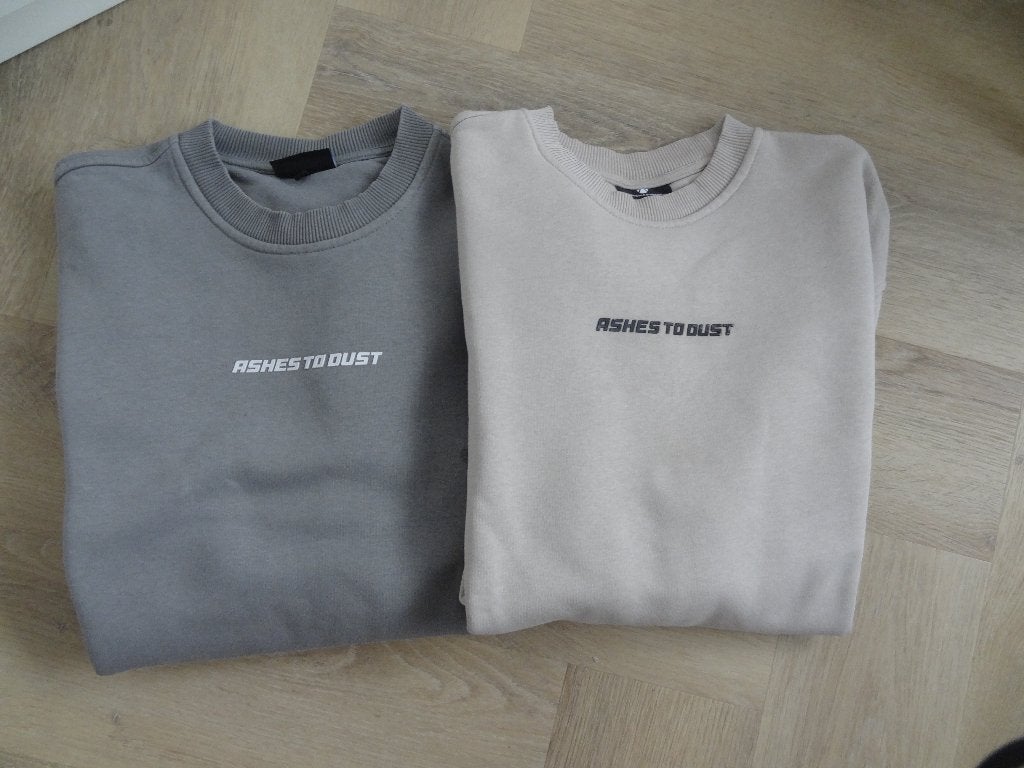 2x Ashes to Dust Sweaters, maat S, Overige kleuren, Ashes to dust, Ophalen of Verzenden, Zo goed als nieuw