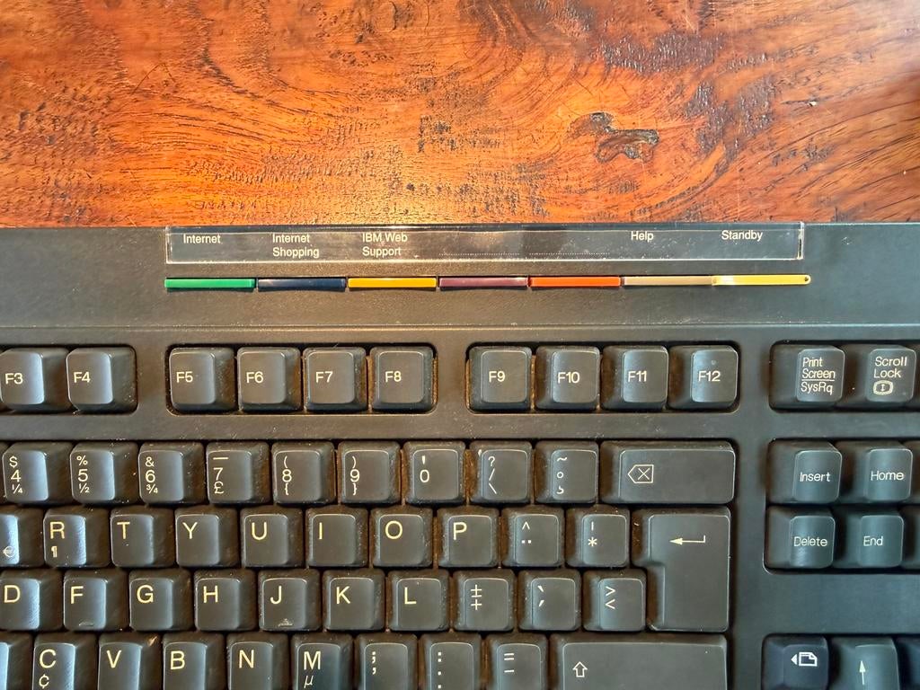 IBM toetsenbord Model KB-9930 PS/2 Connector 37L2613 Cleaned, Computers en Software, Ophalen of Verzenden, Gebruikt, Bedraad