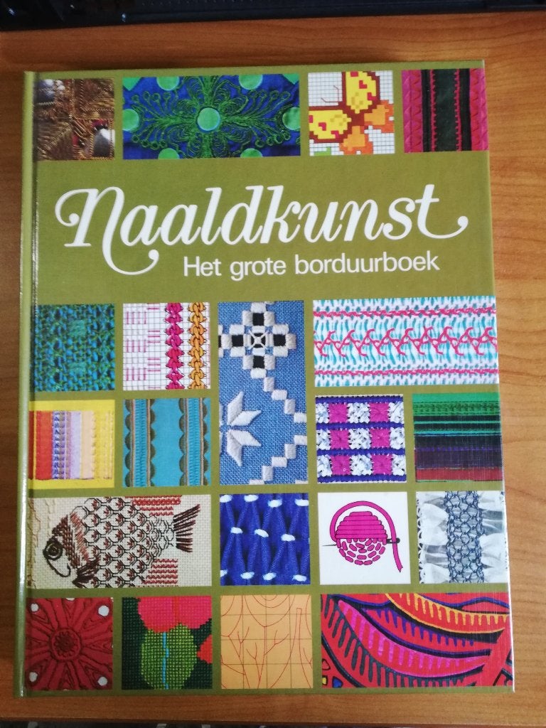 Naaldkunst, Het grote borduurboek, Hobby en Vrije tijd, Ophalen of Verzenden, Zo goed als nieuw, Handborduren, Overige typen