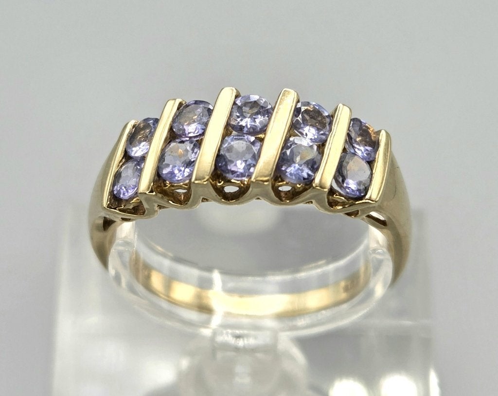 Gouden Vintage ring met edelsteen tanzaniet. 2026/351.