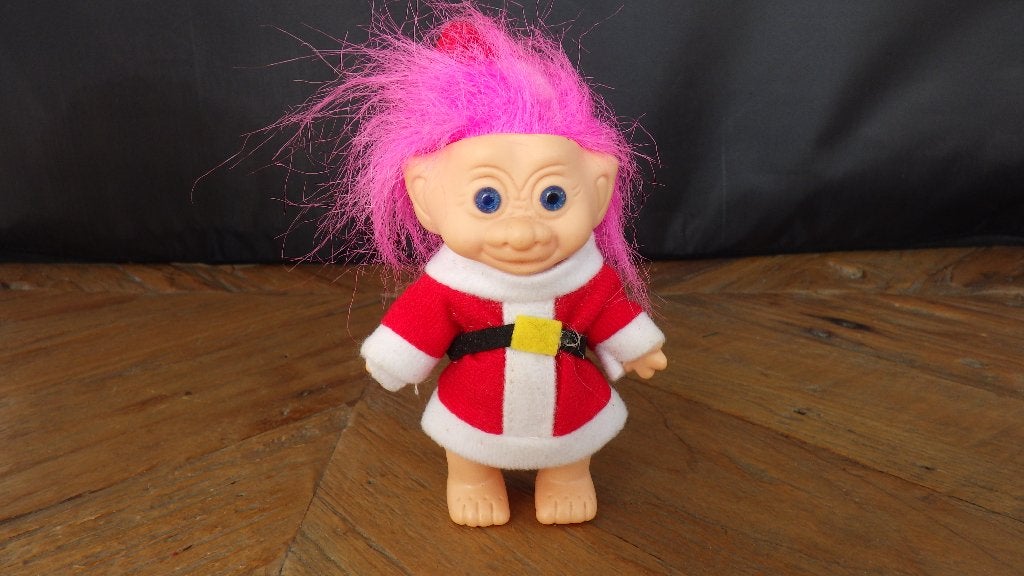 mooie trol als kerstman versierd, Ophalen of Verzenden, Gebruikt