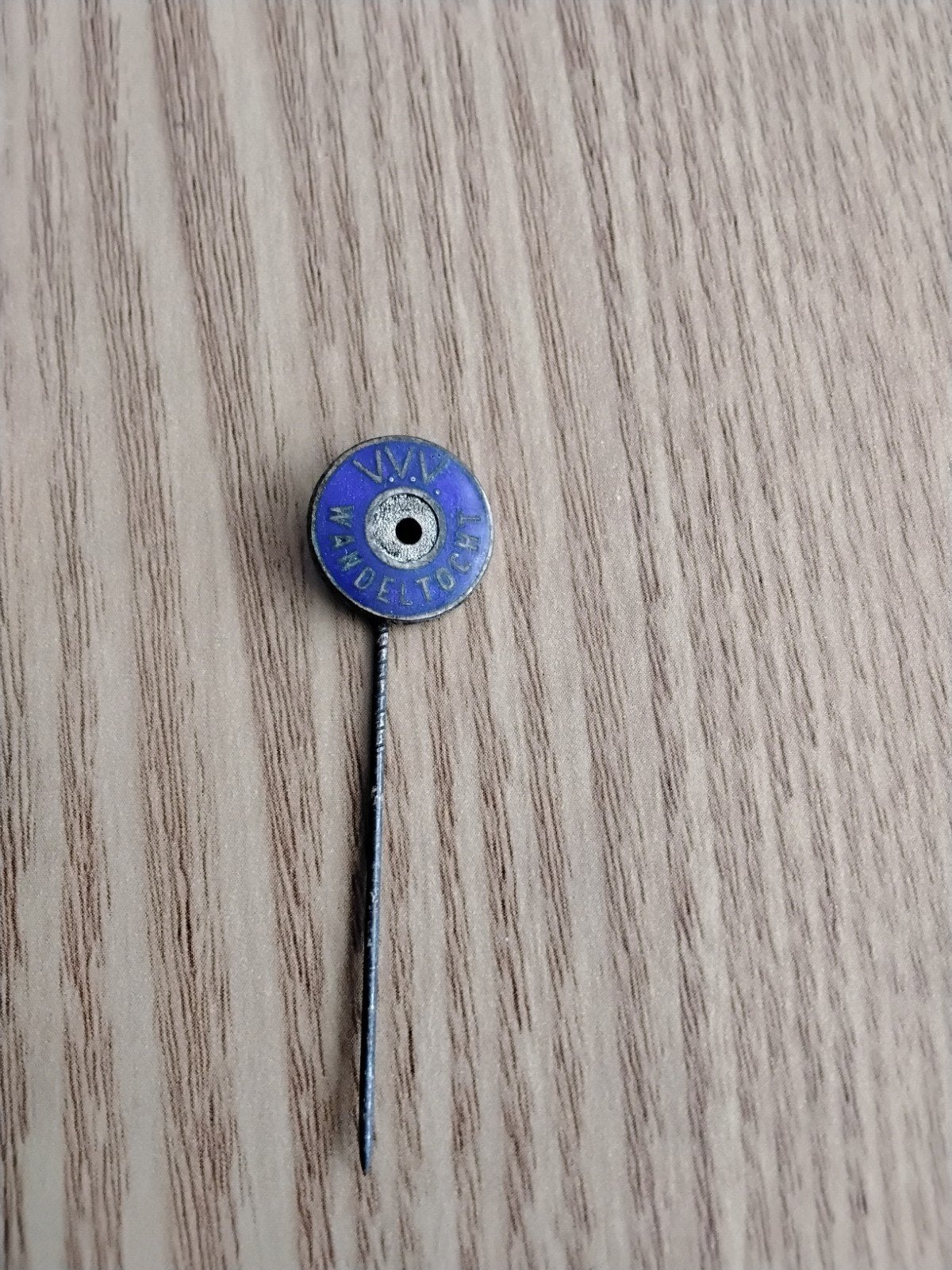 vintage speldje, V.V.V. wandeltocht, Verzamelen, Speldjes, Pins en Buttons, Ophalen of Verzenden, Gebruikt, Overige onderwerpen