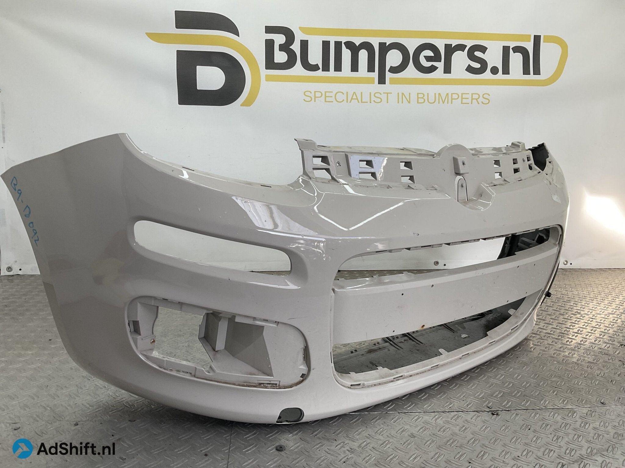 Bumper Fiat Panda 3 III 12- 735520671 Voorbumper B9-18092z, Auto-onderdelen, Bumper