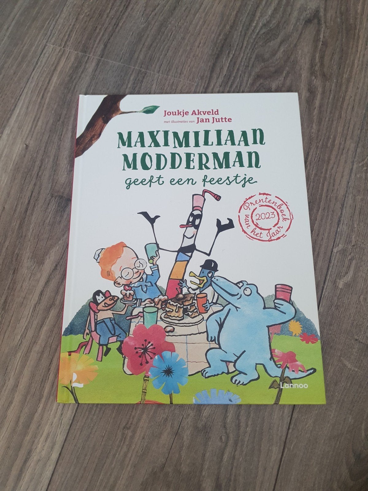 Maximiliaan Modderman geeft een feestje - Prentenboek 2023, Ophalen, Zo goed als nieuw, Fictie algemeen
