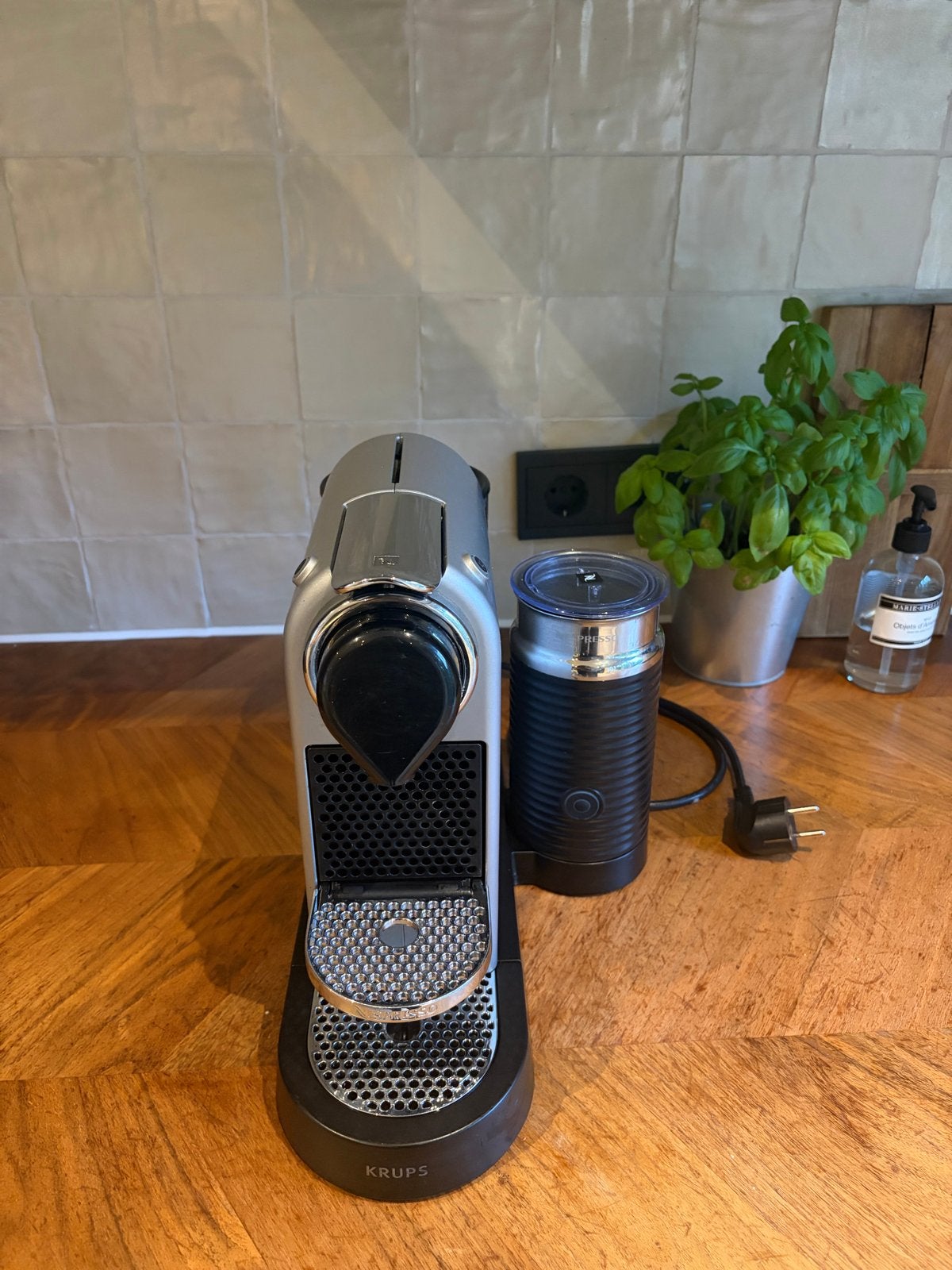 Nespresso Krups CitiZ & milk met melkopschuimer, Ophalen, Gebruikt, Espresso apparaat, 1 kopje