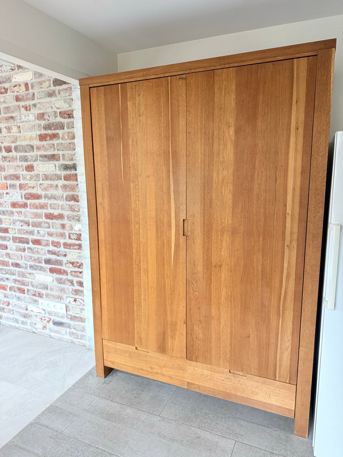Goossens Eikenhouten Kast H200xB140xD50 - Zeer Netjes, 100 tot 150 cm, 200 cm of meer, Eikenhout, Ophalen of Verzenden