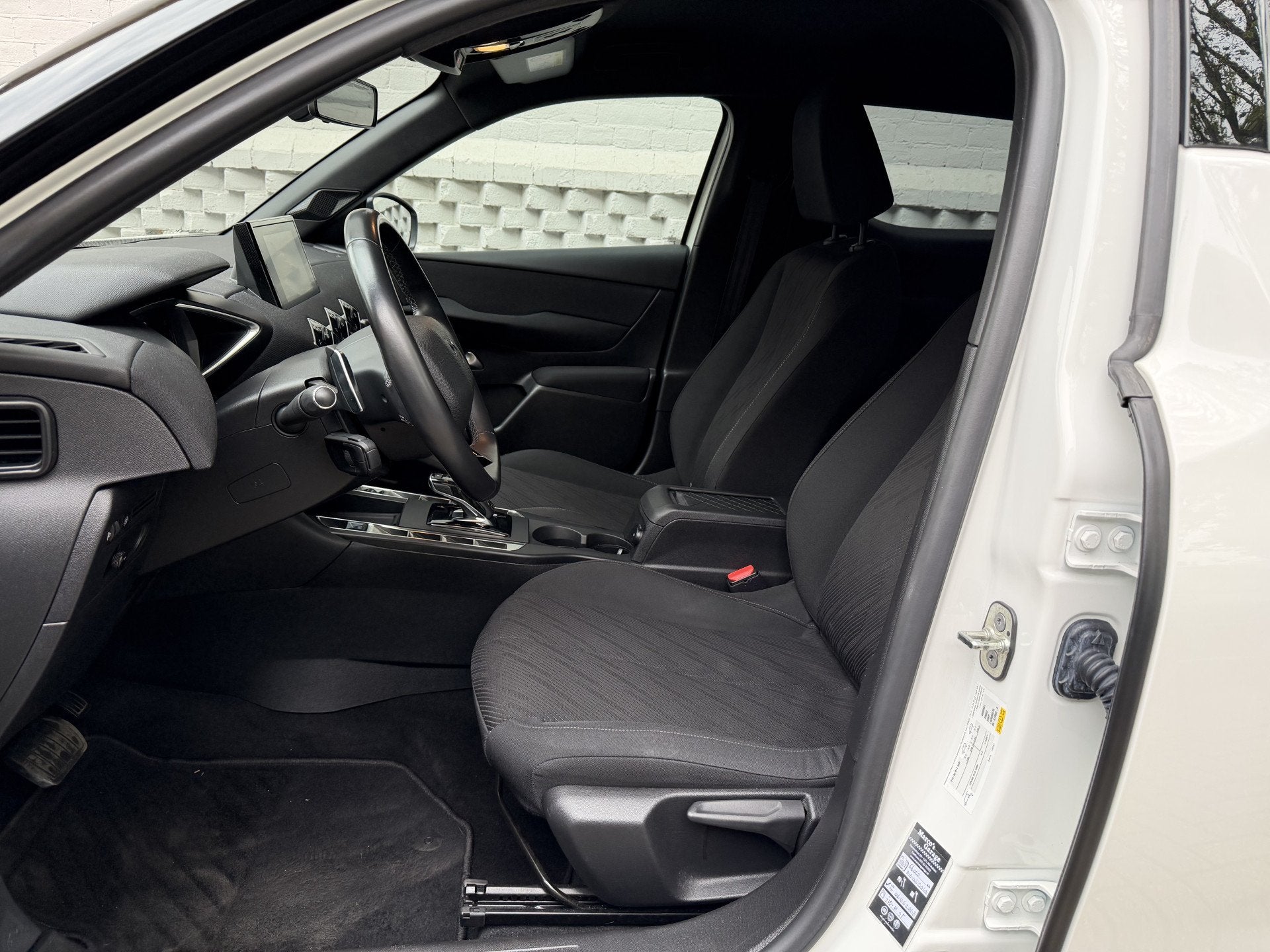 DS DS 3 Crossback 1.2 PureTech Carplay Automaat Onderhoudsbo, Stof, Gebruikt, 1199 cc, Wit