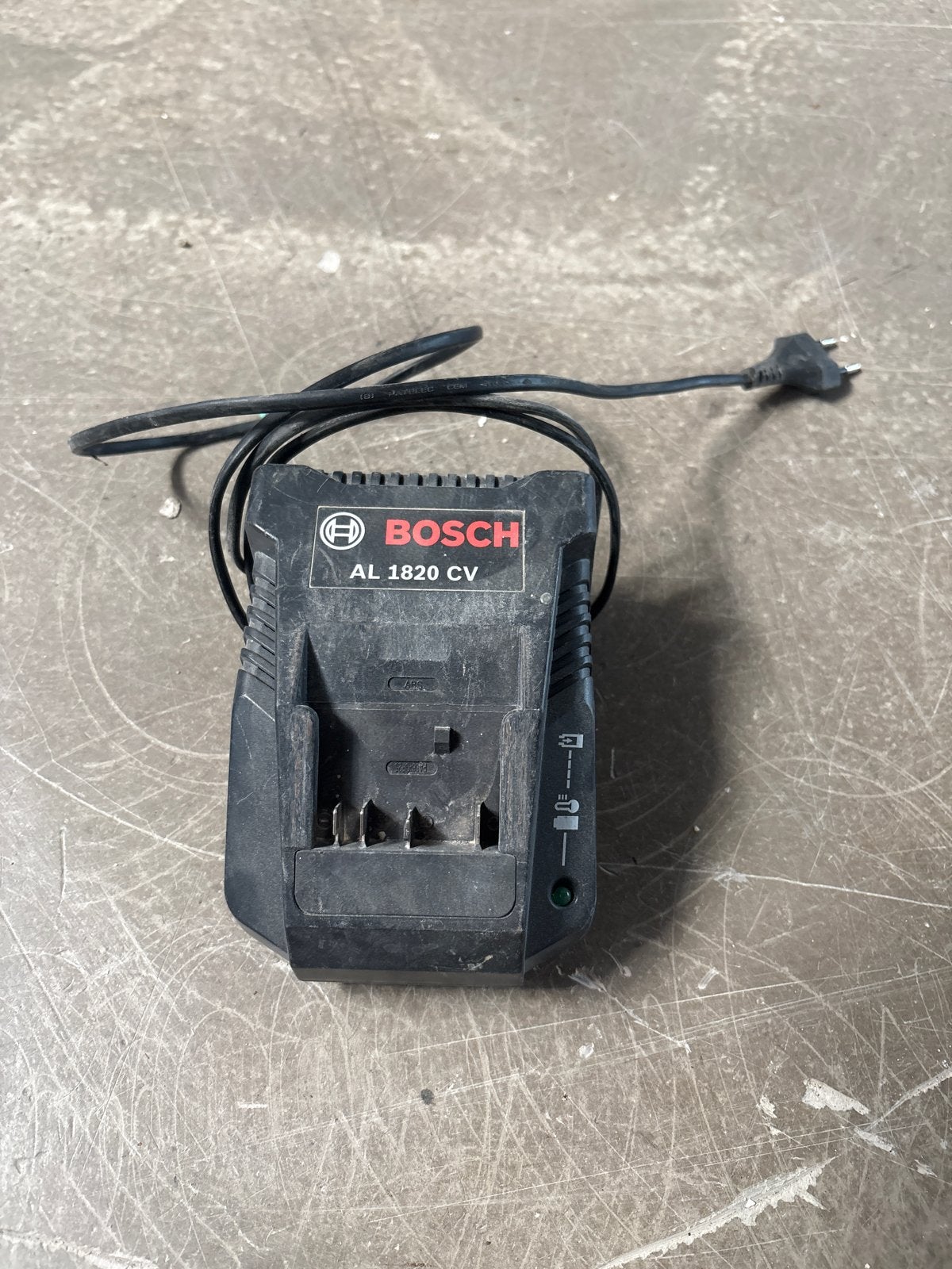 Bosch Professional 18V Oplader AL 1820 CV, Ophalen of Verzenden, Gebruikt, Overige typen