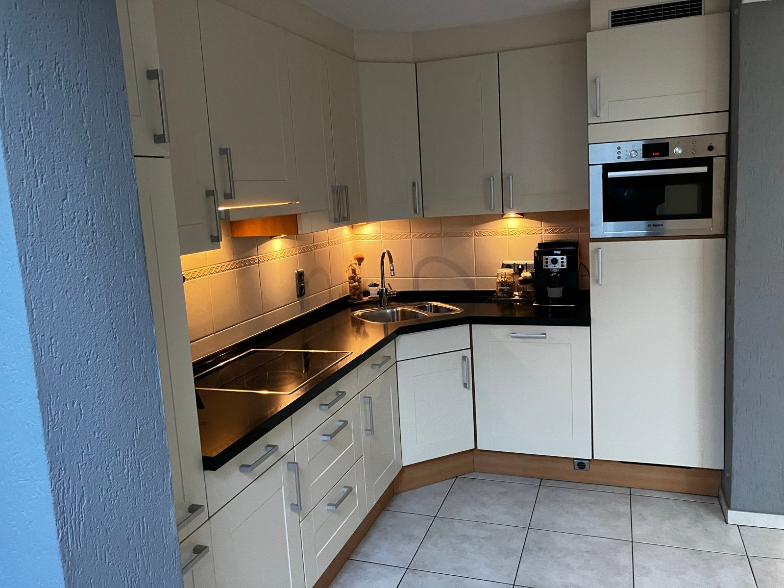 Complete Keuken met Bosch, Whirlpool, Pelgrim apparatuur, Ophalen, Gebruikt