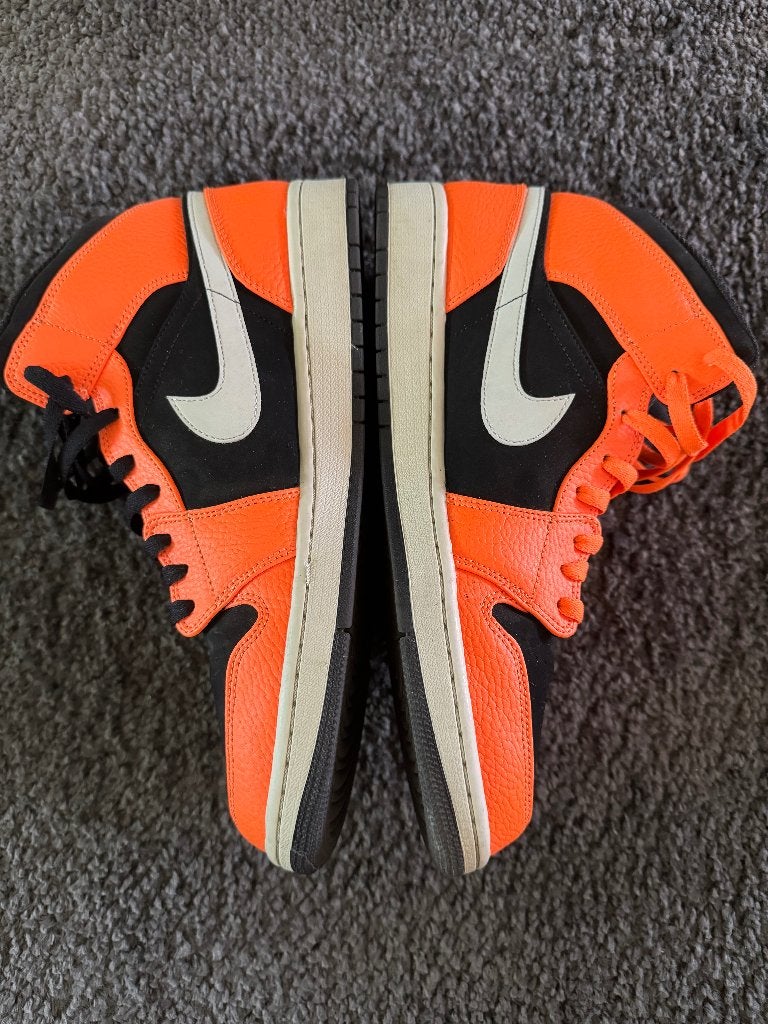 Air Jordan 1 Mid (US12/EU46), Zwart, Air Jordan, Ophalen of Verzenden, Sneakers of Gympen