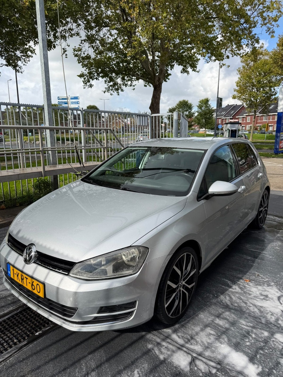 Volkswagen Golf 1.2 TSI 77KW 5D DSG Grijs Highline, Dealer onderhouden, Adaptive Cruise Control, Zwart, 4 cilinders