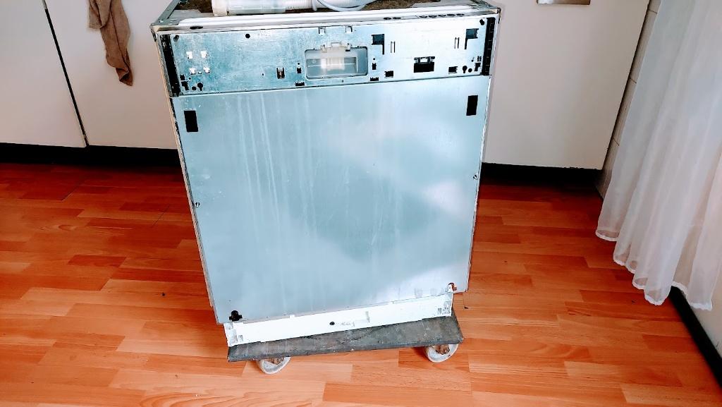 Te koop een goede Siemens vaatwasser, Ophalen, Gebruikt, Energieklasse A of zuiniger, Inbouw