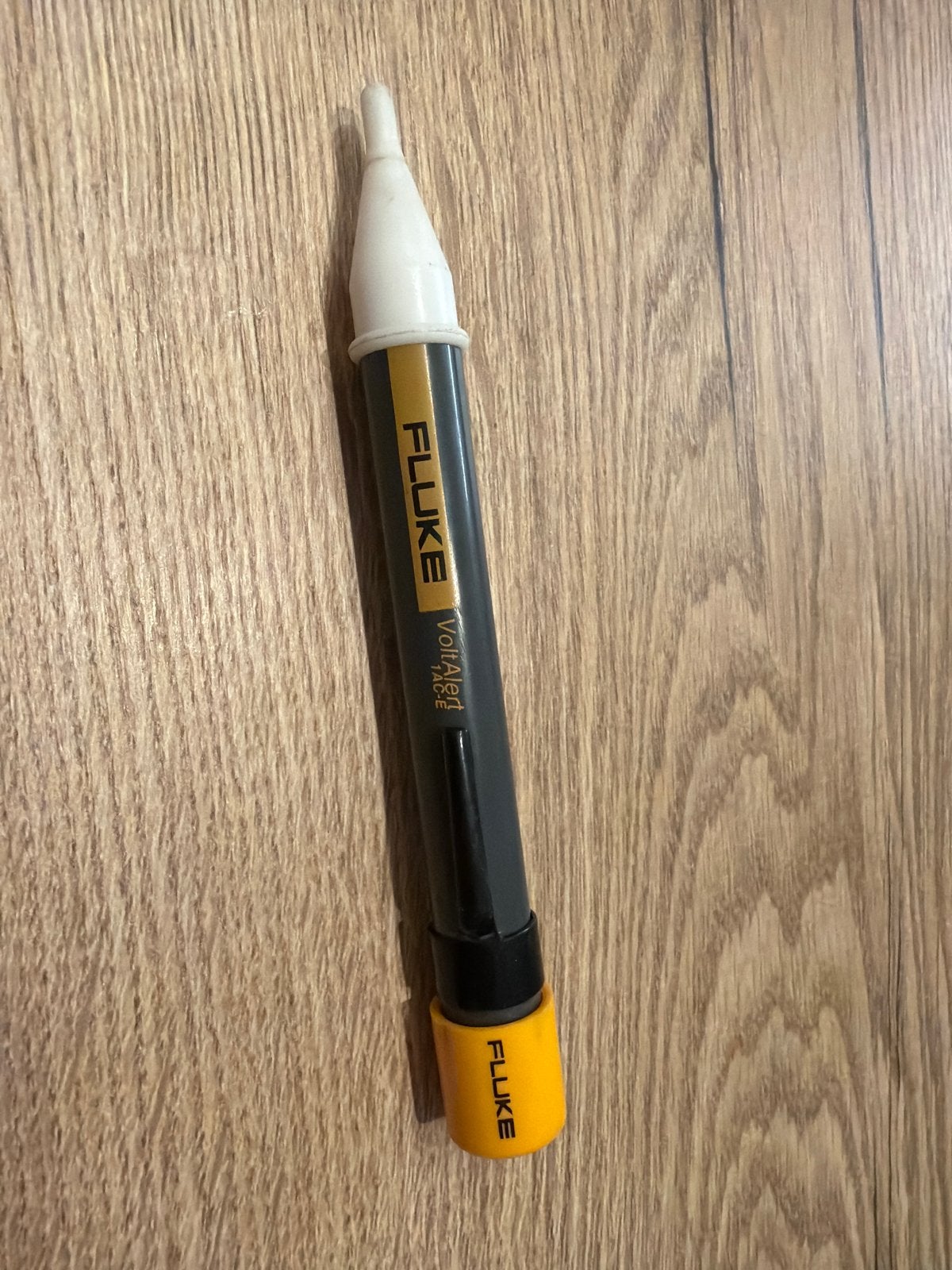 Fluke VoltAlert 1AC-II contactloze spanningstester, Ophalen of Verzenden, Gebruikt, Elektriciteit