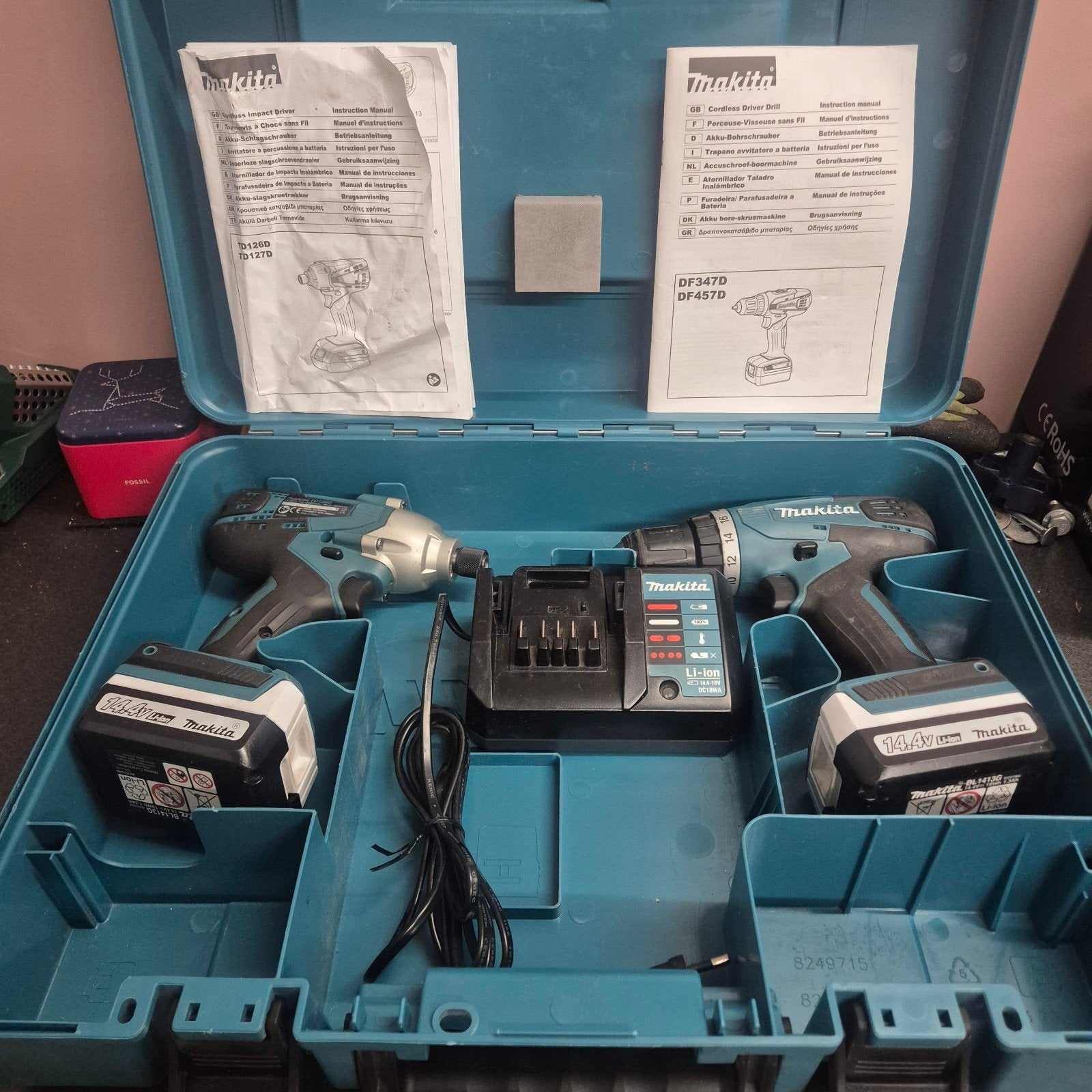Makita 14,4V slagschroevendraaier + boormachine + 2 accu's, Doe-het-zelf en Verbouw, Ophalen of Verzenden