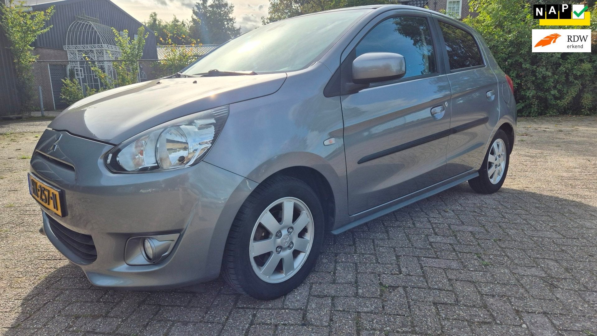Mitsubishi Space Star 1.0 Bright NIEUWE APK AIRCO TOPSTAAT, Voorwielaandrijving, Gebruikt, Origineel Nederlands, Bedrijf
