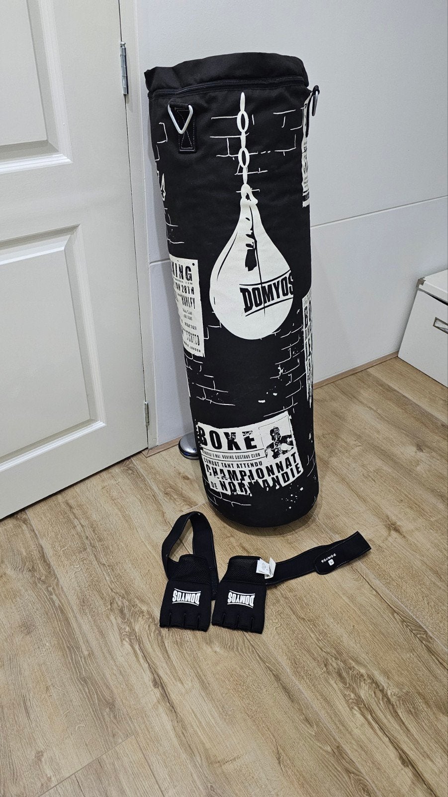 Domyos Bokszak met handschoenen - Zo goed als nieuw, Ophalen, Zo goed als nieuw, Bokszak