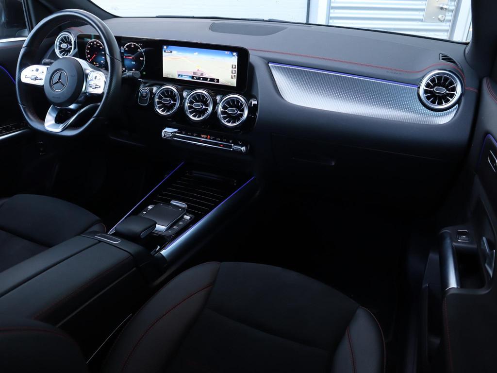 Mercedes-Benz EQA 250 AMG line, Auto's, Stof, Gebruikt, 190 pk, Zwart