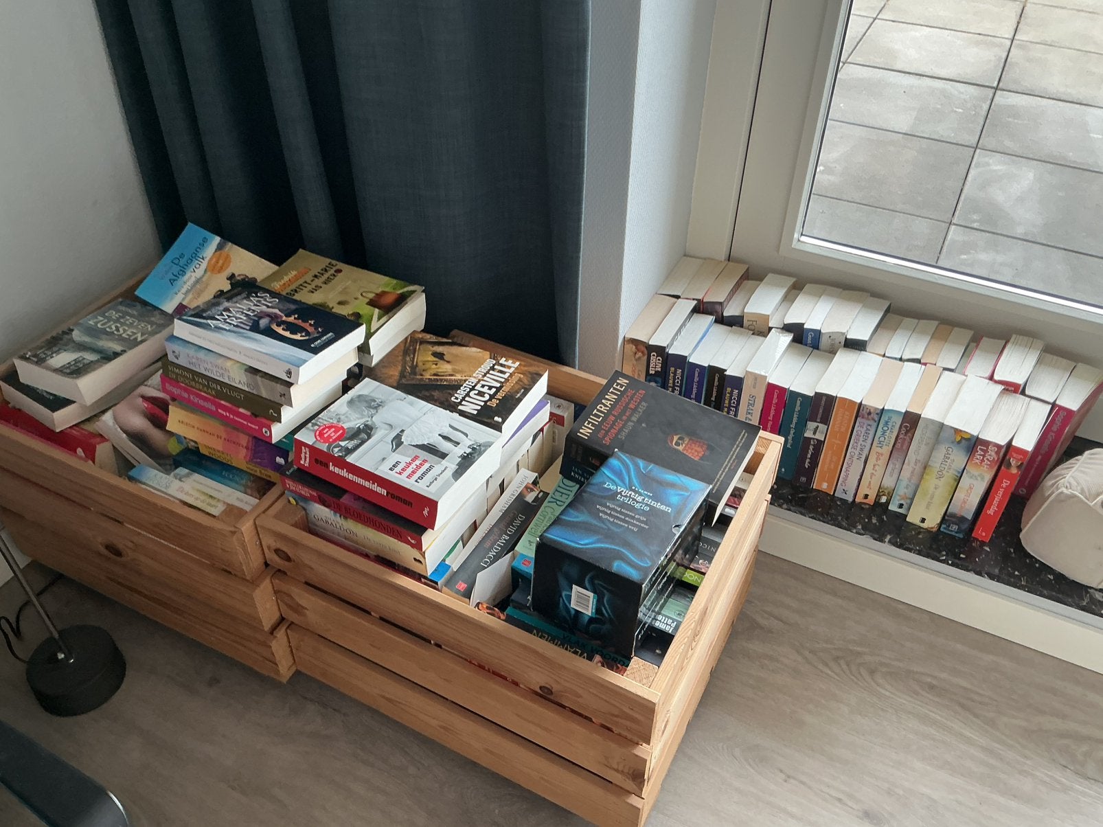 Boeken thrillers en romans, Ophalen, Zo goed als nieuw