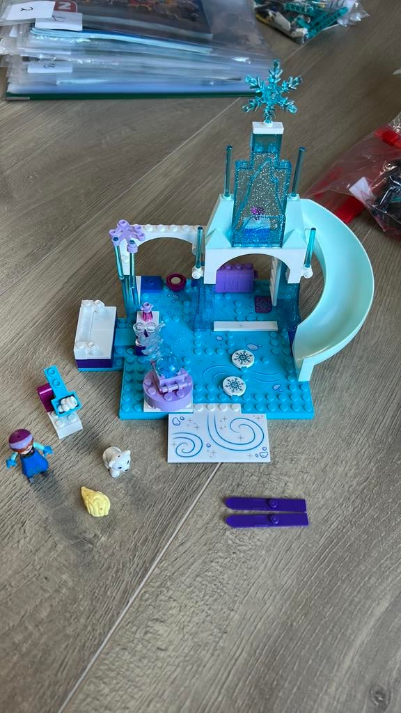 Lego Disney Anna & Elsa's bevroren speeltuin - 10736, Ophalen of Verzenden, Zo goed als nieuw