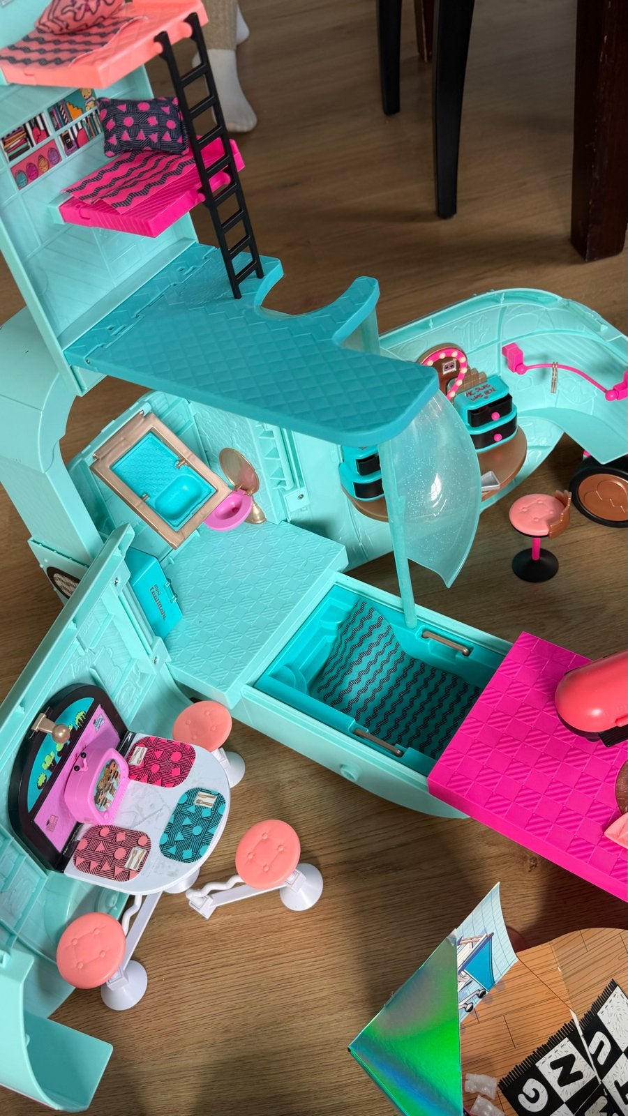 L.O.L. Surprise! Glamper 2-in-1 Camper, Kinderen en Baby's, Speelgoed | Overig, Ophalen, Gebruikt, Meisje