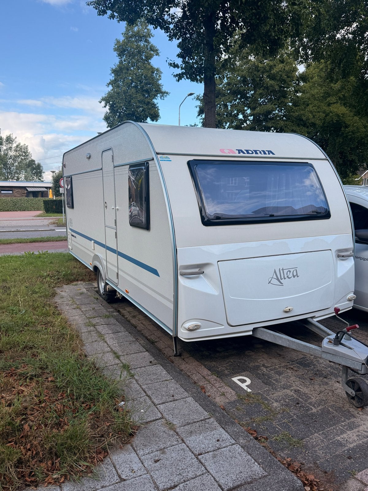 Adria Altea 512UP (2010) - Eerste eigenaar, nieuwstaat, Rondzit, Frans bed, Particulier, Adria