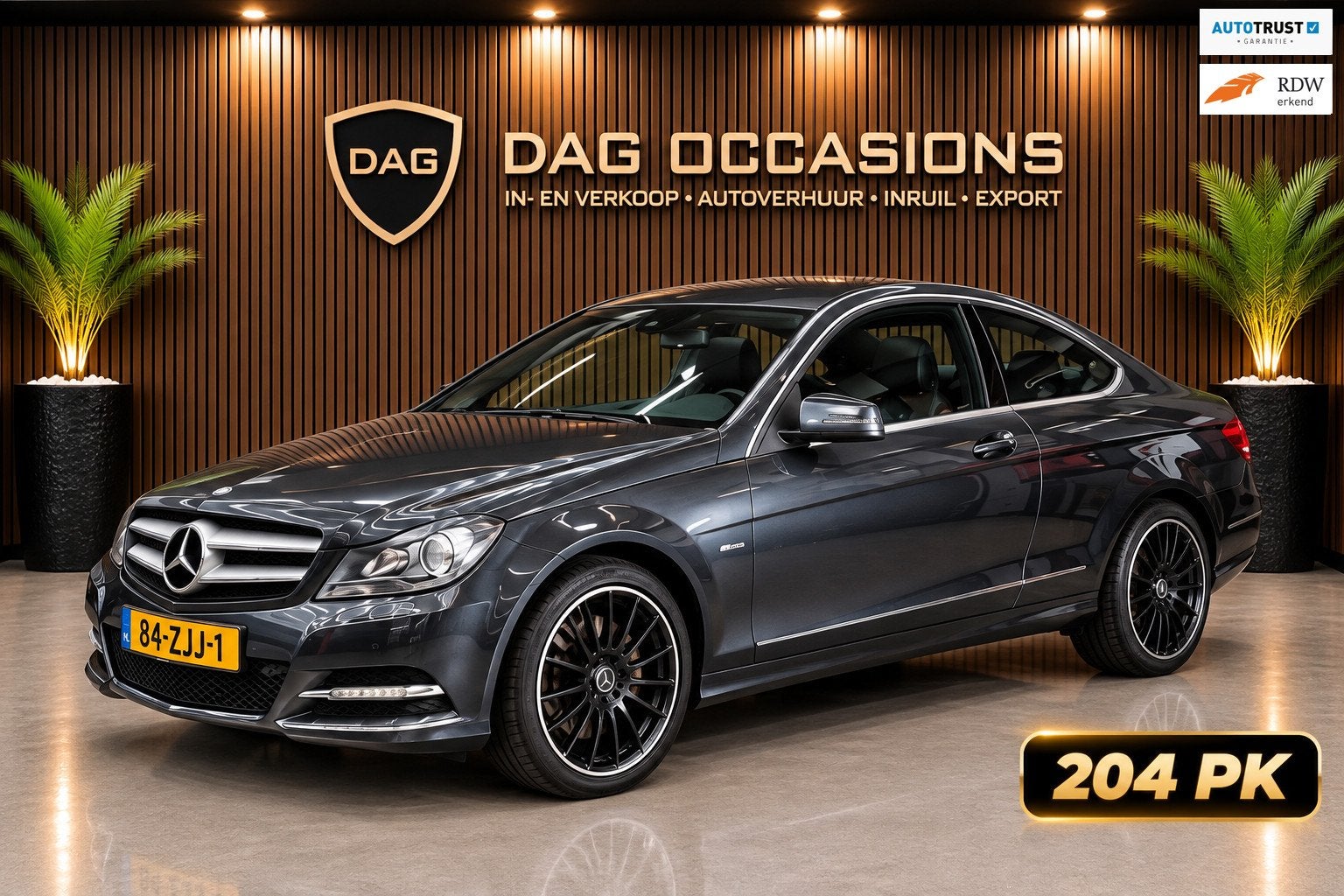 Mercedes C-klasse Coupé 250 AUTOMAAT|PARK ASSIST|DEALER OND, Auto's, Automaat, Zwart, 4 cilinders, 4 stoelen