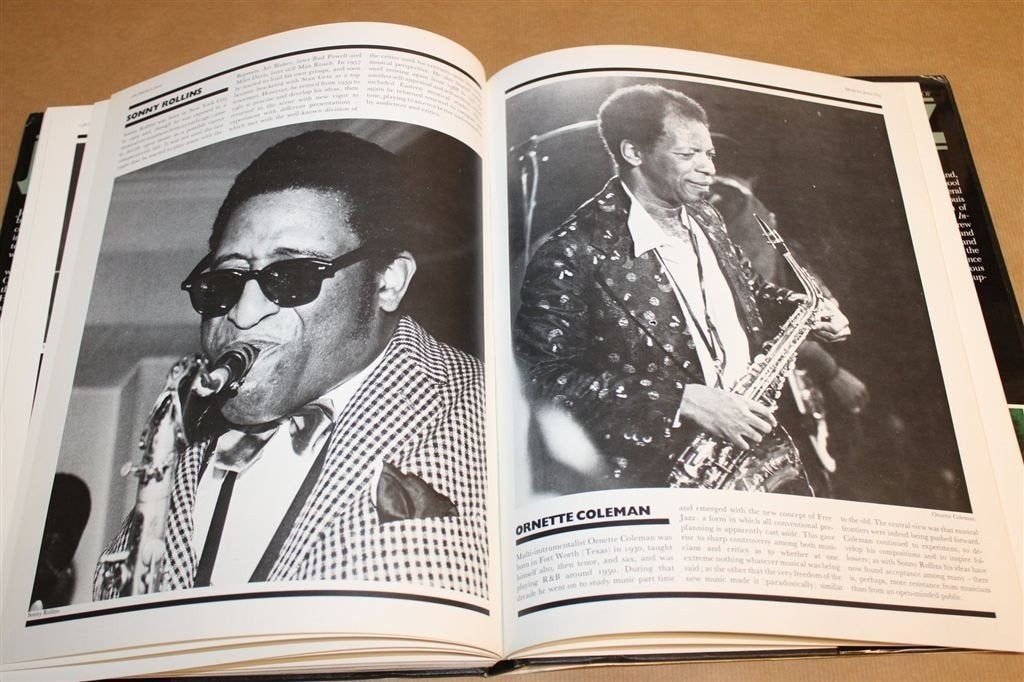 World of Jazz — Geschiedenis & Biografieën, Fotoboek 1980, Ophalen of Verzenden, Gelezen, Genre of Stijl