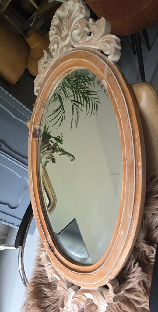 Grote ovale geslepen spiegel in fraaie houten lijst, Antiek en Kunst, Curiosa en Brocante, Ophalen
