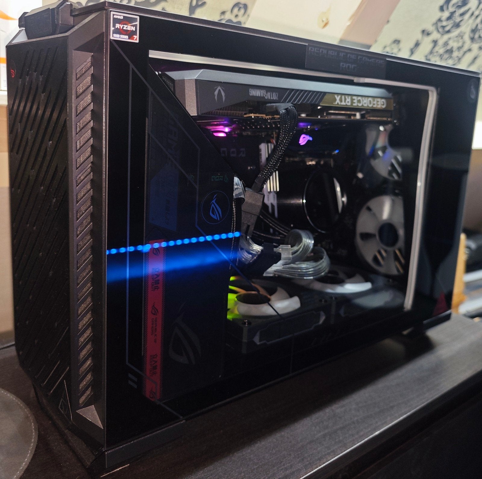 High-End Gaming PC  RTX 5070 Ti  Ryzen 7 5700X3D AsusRog Z11, 32 GB, 5700x3d, Ophalen of Verzenden, Zo goed als nieuw