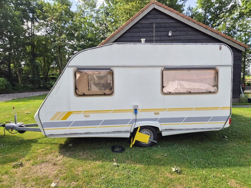 Delta caravan 3900 TZ Flevo (2002), Caravans en Kamperen, Caravans, Particulier, tot en met 4, 750 - 1000 kg, Treinzit, Delta