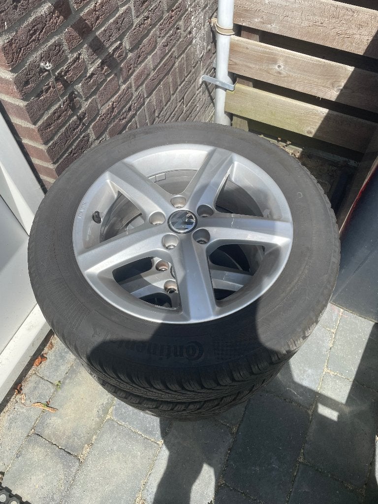 Volkswagen polo winterbandenset, Ophalen, 15 inch, Banden en Velgen, 185 mm