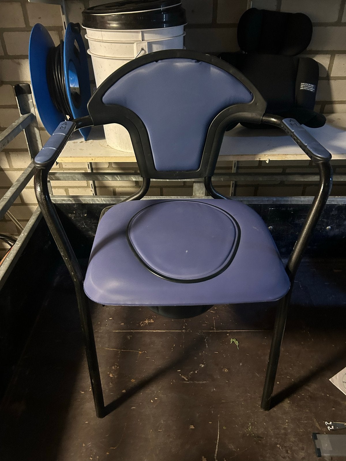 Toiletstoel, po-stoel, met kunststof emmer, Diversen, Ophalen