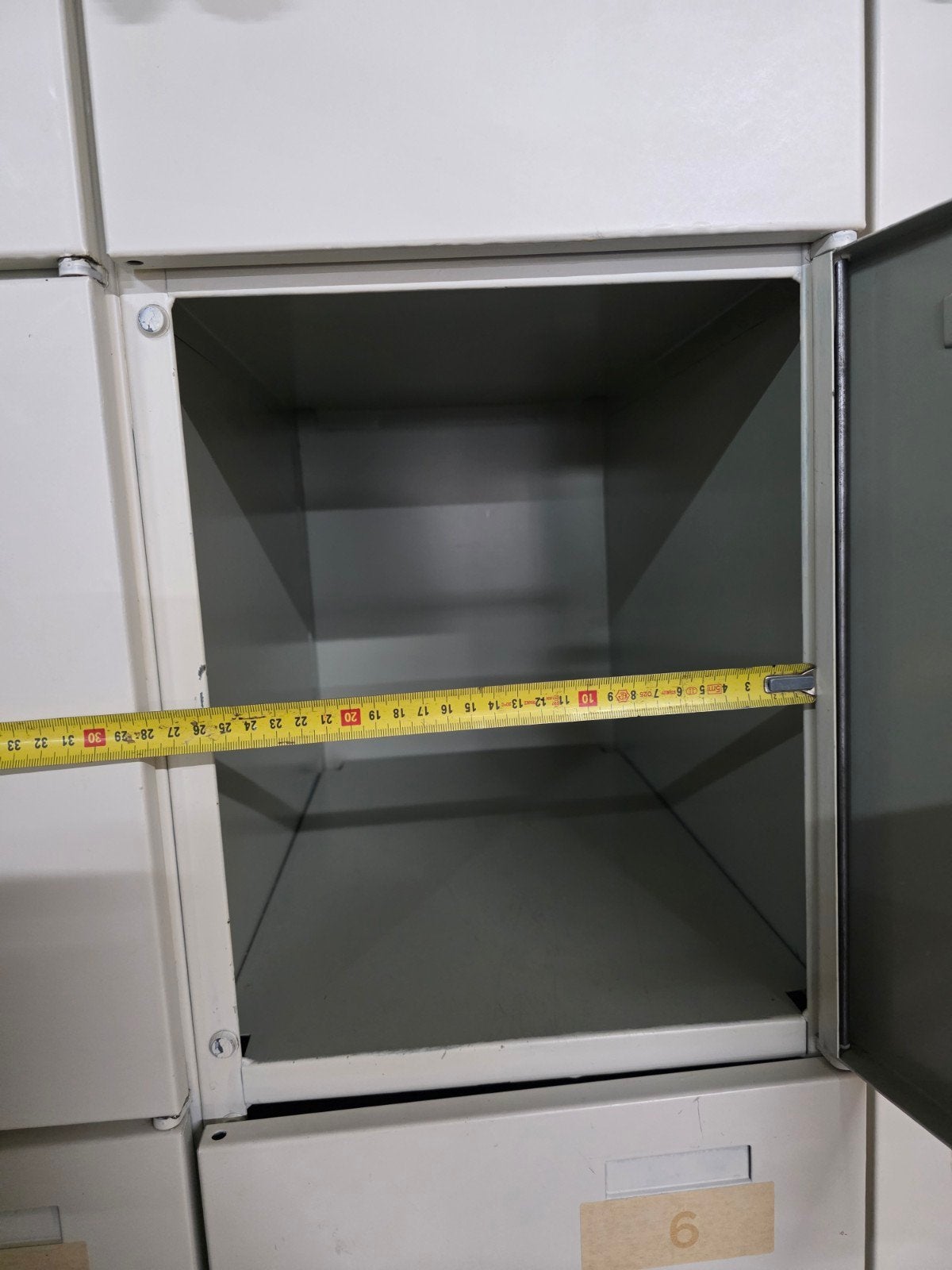 kluisjes / lockers, Ophalen, Gebruikt