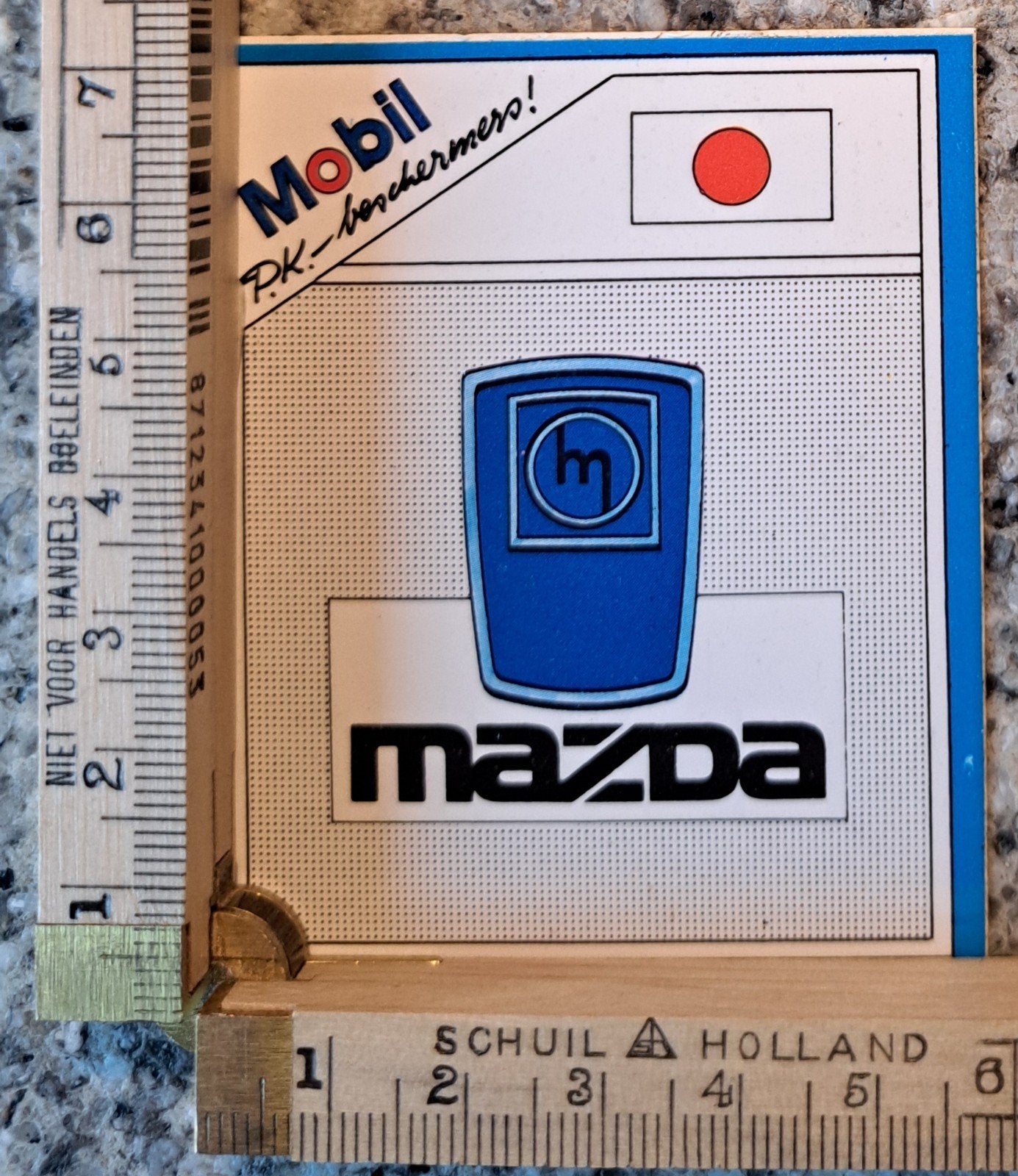 Vintage sticker Mobil Services Mazda merk logo Japan, Ophalen of Verzenden, Zo goed als nieuw