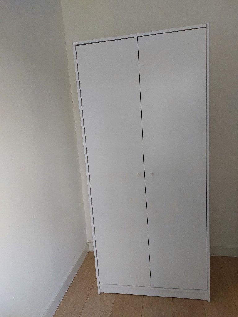 Wardrobe, Ophalen, Met deur(en), Gebruikt, 50 tot 100 cm