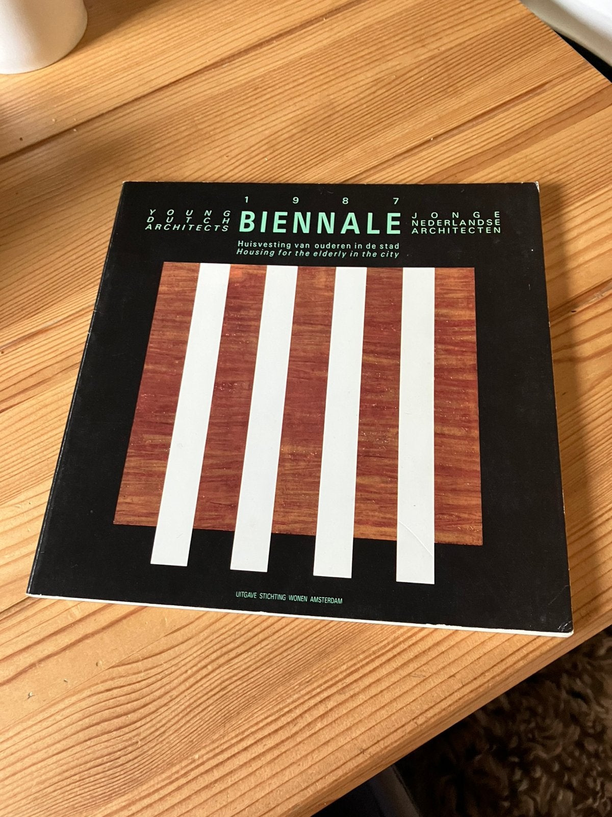 Boek Jonge Nederlandse Architecten biennale  1987, Ophalen of Verzenden, Zo goed als nieuw