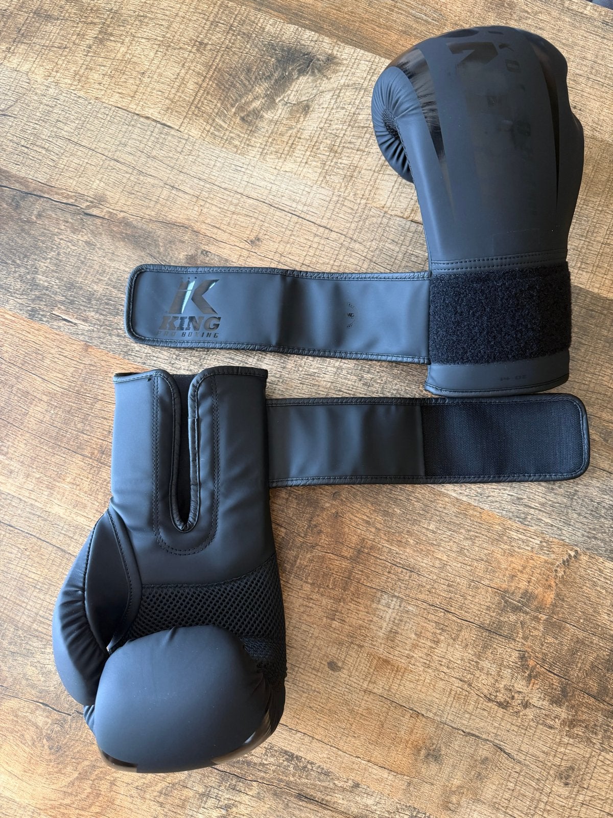 King Pro Boxing Revo (Kick)bokshandschoenen - 4 - 14 oz, Ophalen, Zo goed als nieuw, Bokshandschoenen