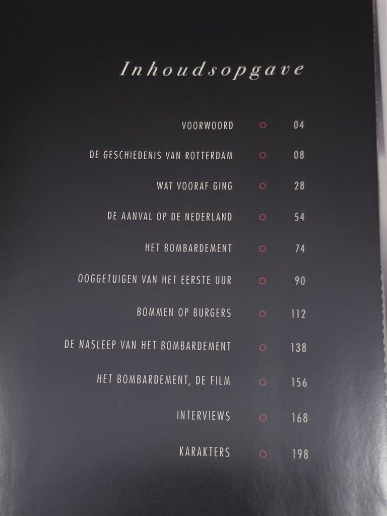 Het Bombardement — Filmboek Rotterdam 1940, Making of, Ophalen of Verzenden, Zo goed als nieuw, Media